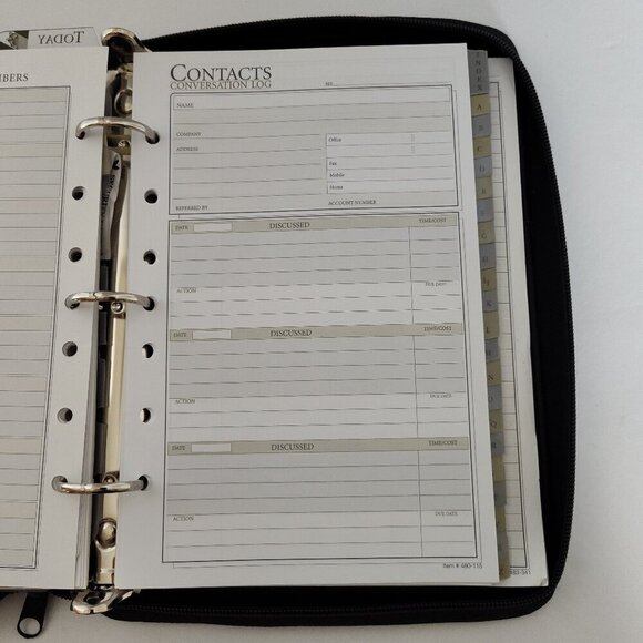 Dayrunner Black Zippered Planner - Picture 14 of 16